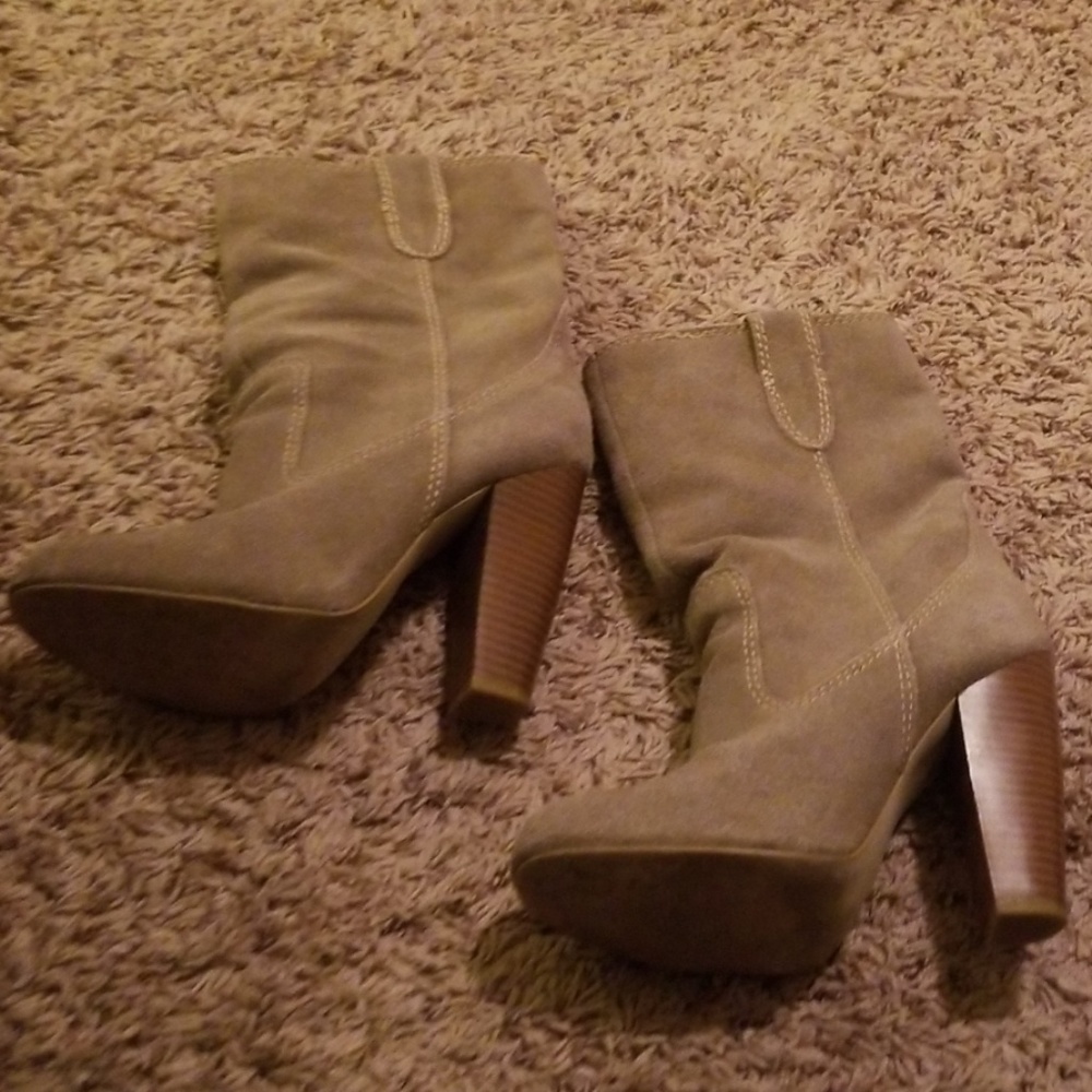 Booties - Picture 5 of 5